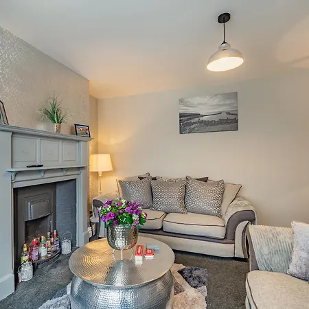 Silver 6pence * Whitby