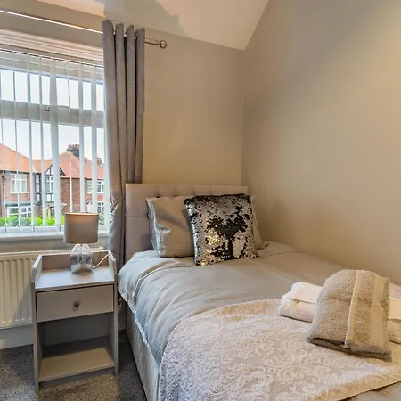 Silver 6pence Dom wakacyjny Whitby