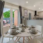 Silver 6pence Holiday home