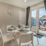 Silver 6pence Holiday home Whitby